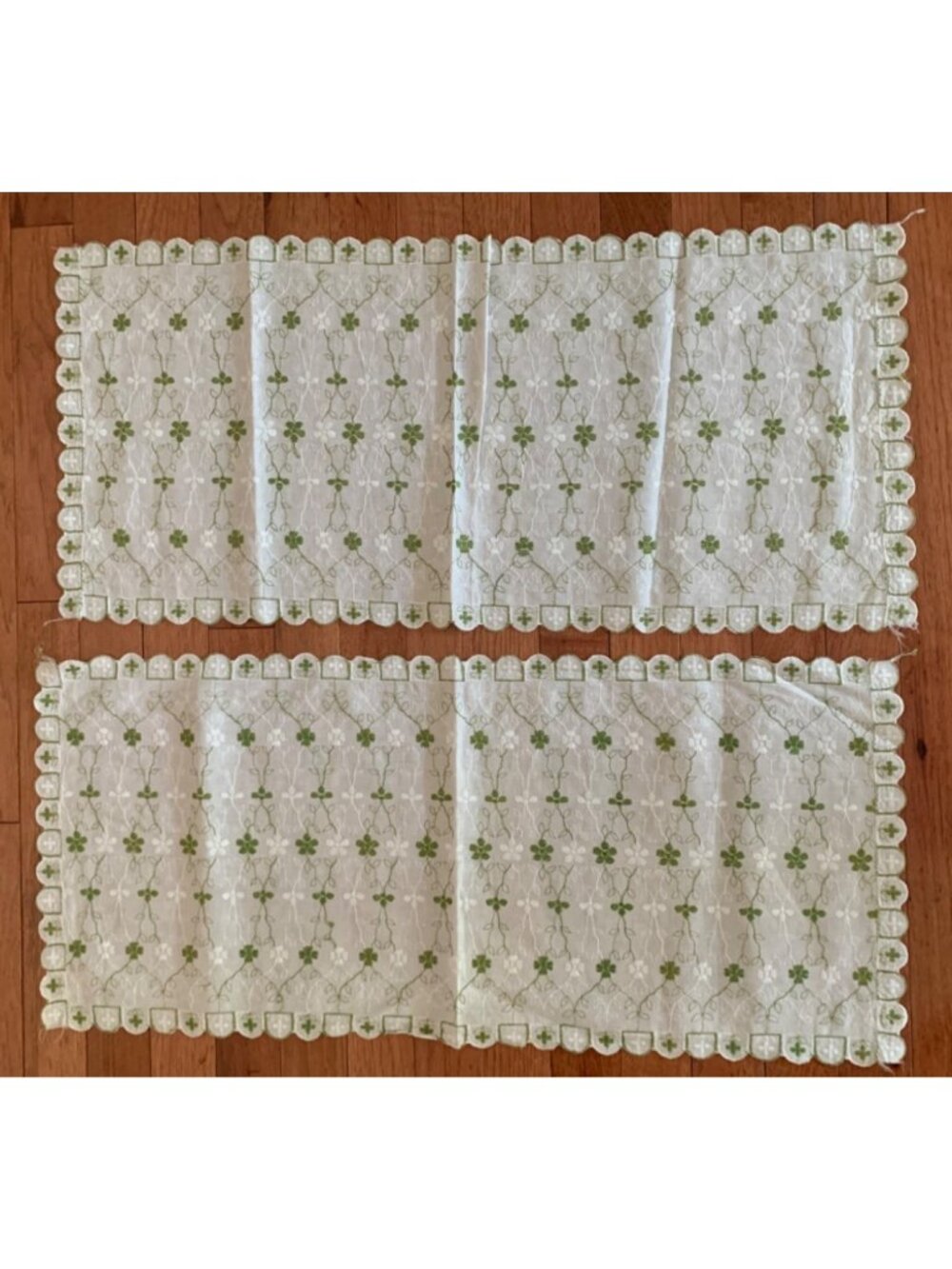 Embroidered Floral Table Runners Set White Green Scalloped Edges 13x28